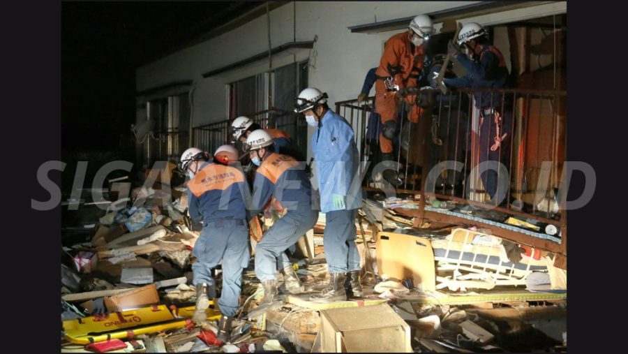 Japan Quake Death Toll Rises as Rescue Efforts Continue