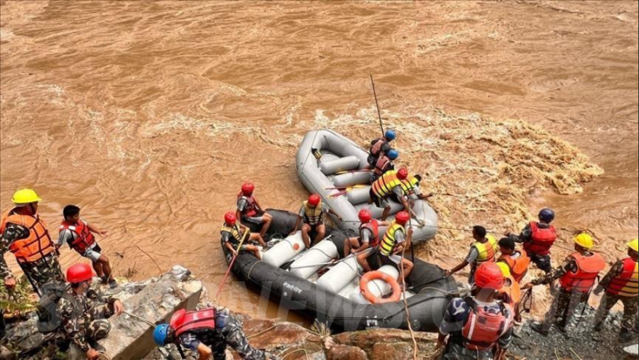 Nepal-Tibet Floods Kill 469, Nearly 1,000 Still Missing