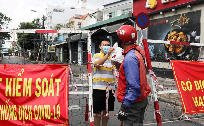 Covid-19 Deaths Rise, Ho Chi Minh Residents are Asked to Stay at Home