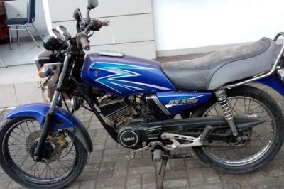 Legendary Yamaha RX King Motorbike at Auction for only Rp. 1.5 Million  !